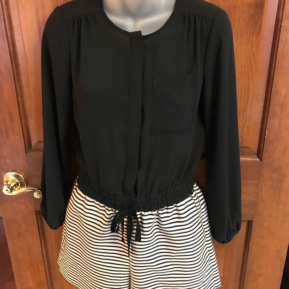 🎉🎉 3 for $20🎉🎉 Ann Taylor LOFT Romper
